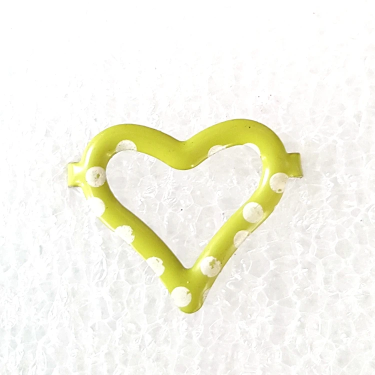 Heart Brads Scrapbook Paper Fastner.craft Metal Pin Souvenir Gold Plated Love Europe Burj Khalifa Souvenir Puerto Rico Souvenirs