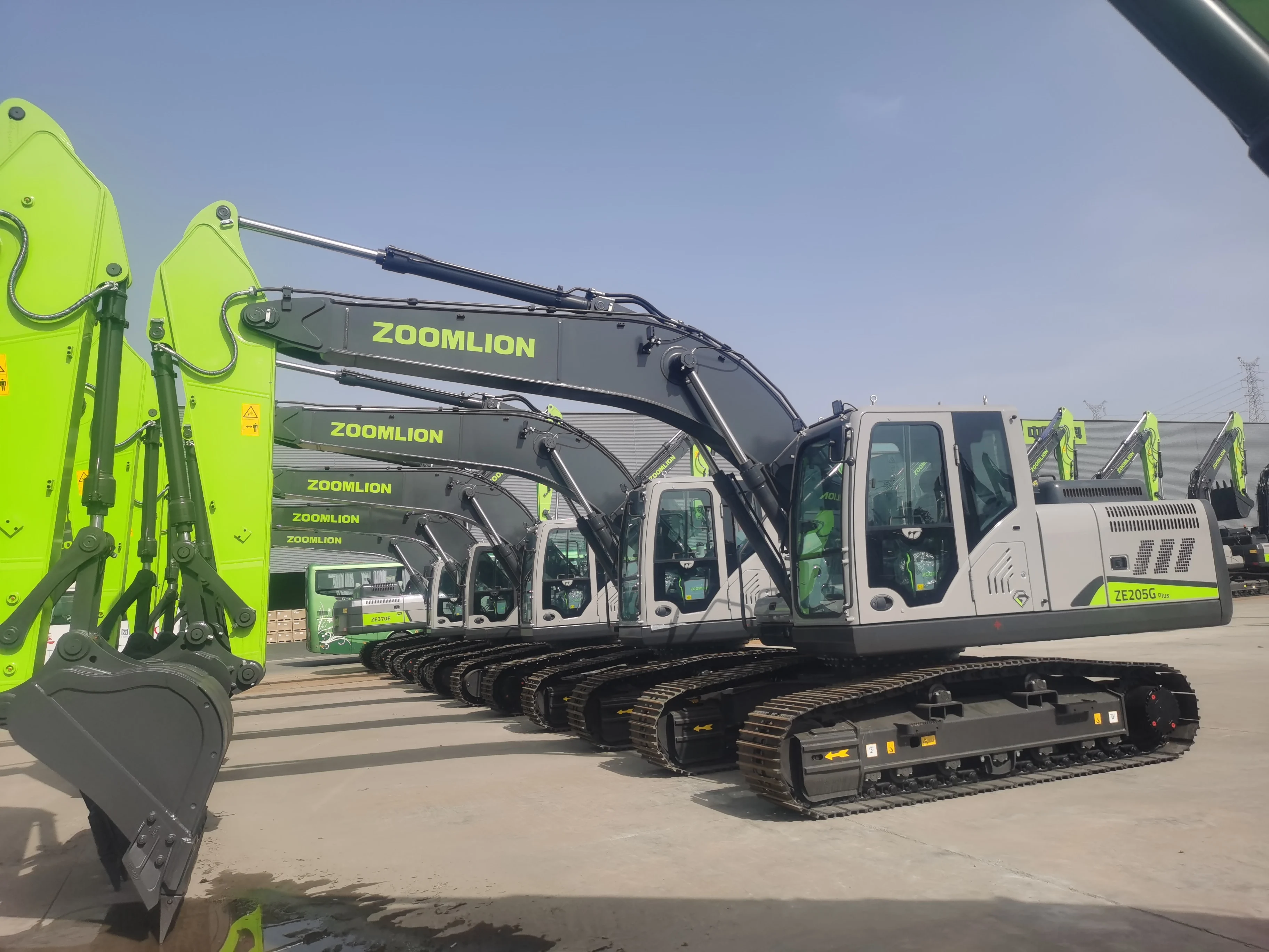 brand new Chinese brand Zoomlion used hydraulic excavator for sale second hand mini ekskavatr 215 ZE215 ZE215E in stock