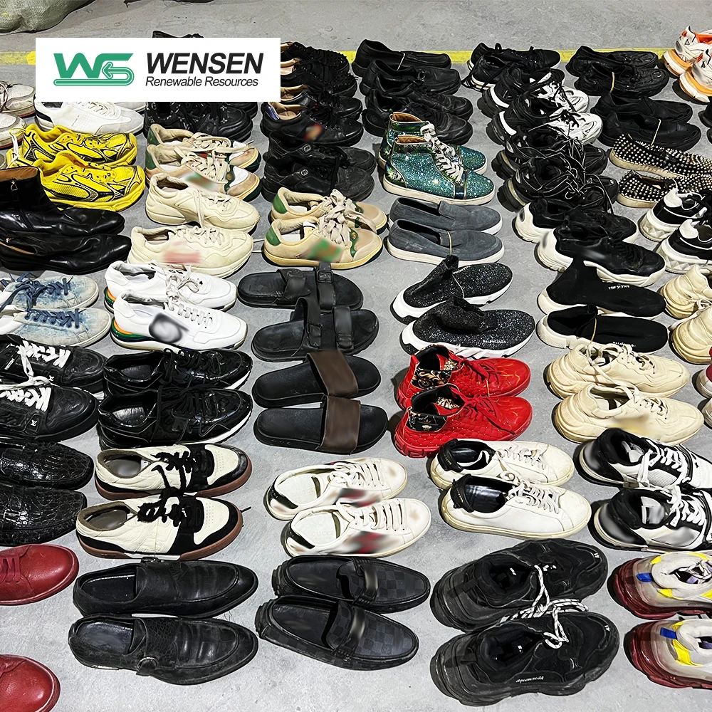 Used Boots For Men Shoes Leather Second Hand Luxury Sneakers Branded Mixed Style Men Shoes