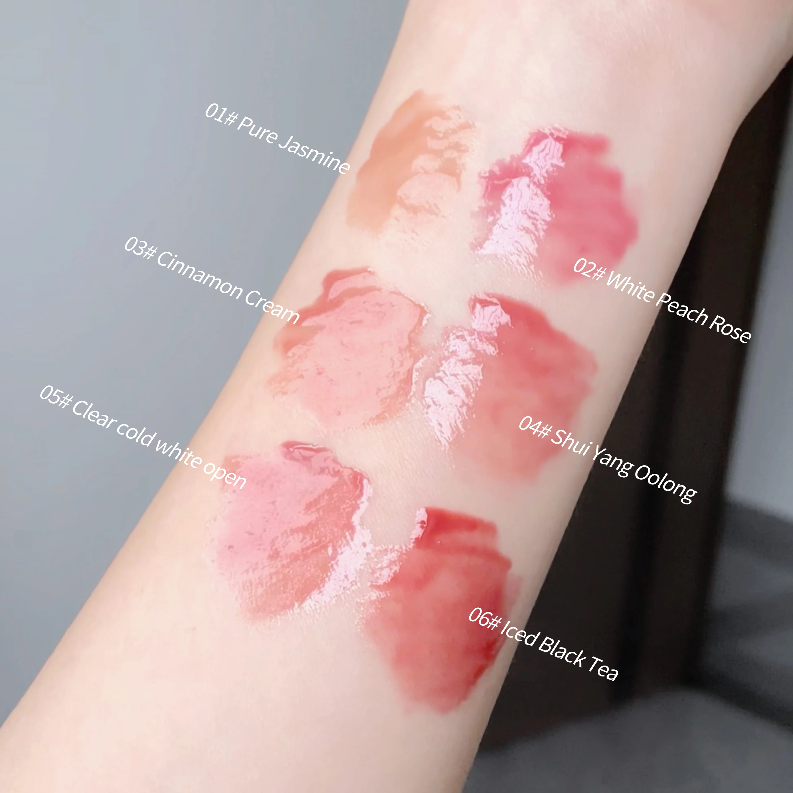 Gege Bear Wholesale Price Jelly Lip Oil Moisturizing Essence Water Mirror Surface Lip Glaze Bright And Tender Lipstick