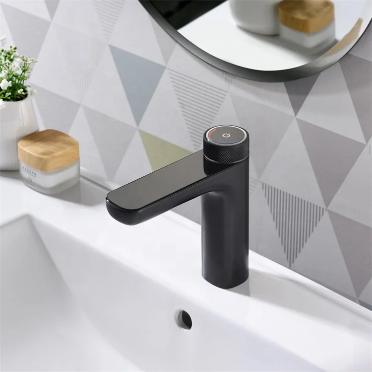 High Quality Water Saving Zinc Body Basin Tap Display Smart Faucet For Bathroom Washbasin Sink With Temperature Sensor