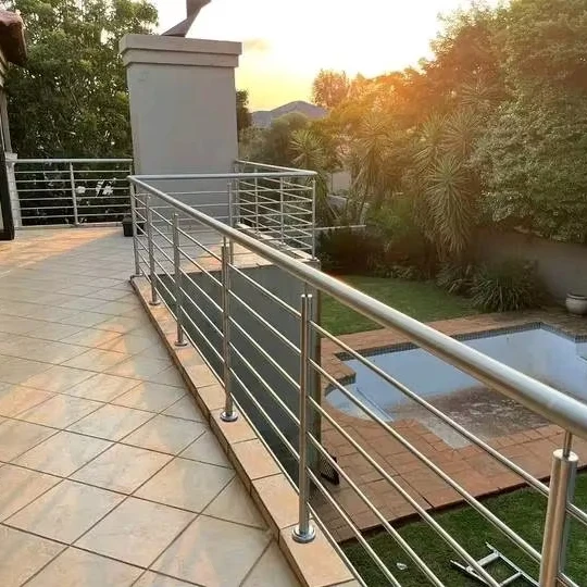 horizontal vertical rod railing for balcony deck