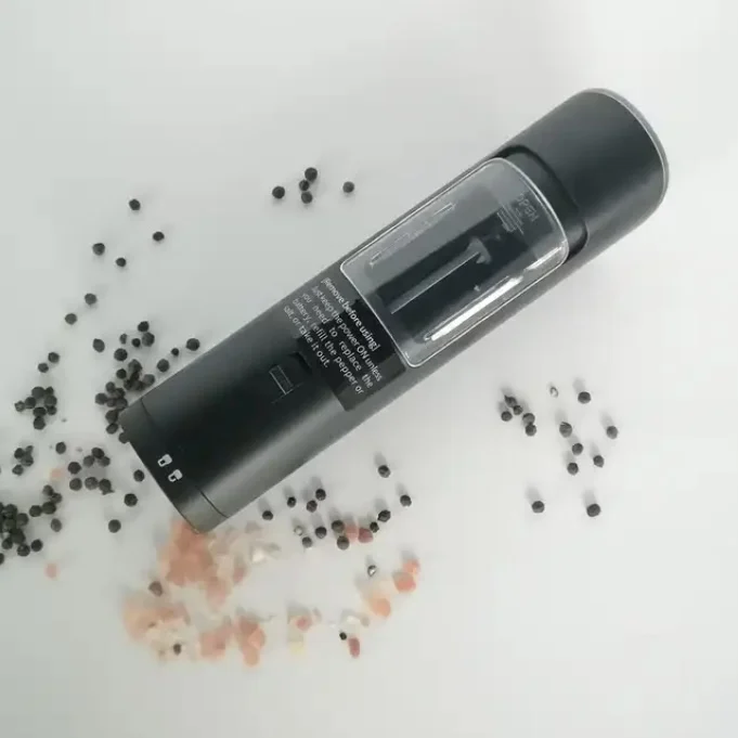 Hot Sale Automatic Gravity Electric Pepper and Salt Grinder Battery Operated Mill with Blue Light