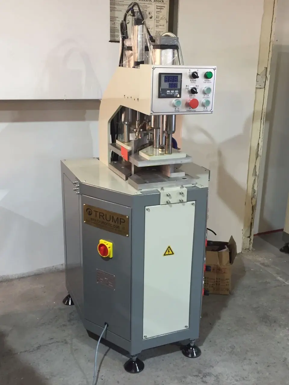 Single head pvc window door profiles welding equipment upvc pvc window weld machine