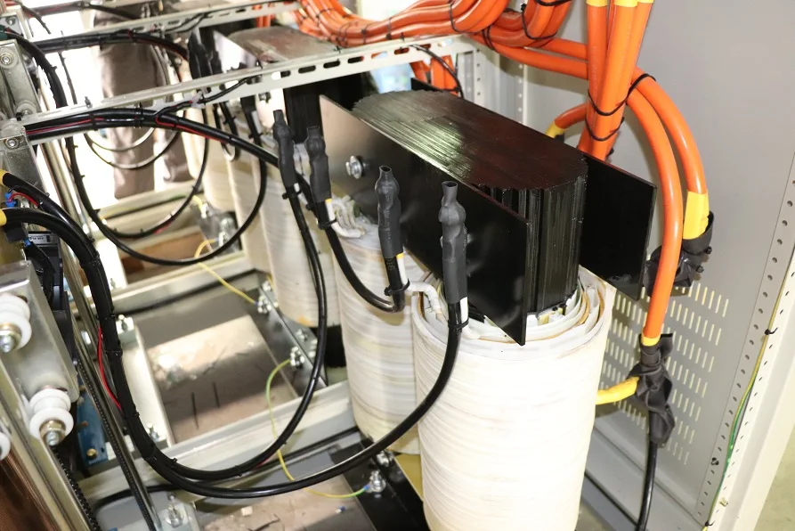 Industrial Power SBW 200KVA 3 Phase AC AVR Automatic Voltage Regulators Stabilizers voltage regulator for group electrogene