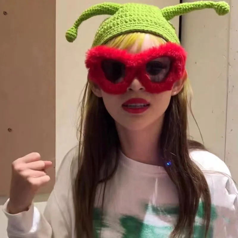 Fashion Soft Fur Velvet Womens Sunglasses Oversized Cat Eye Customized Shades Sun Glasses Trendy Ladies Winter Sunglasses