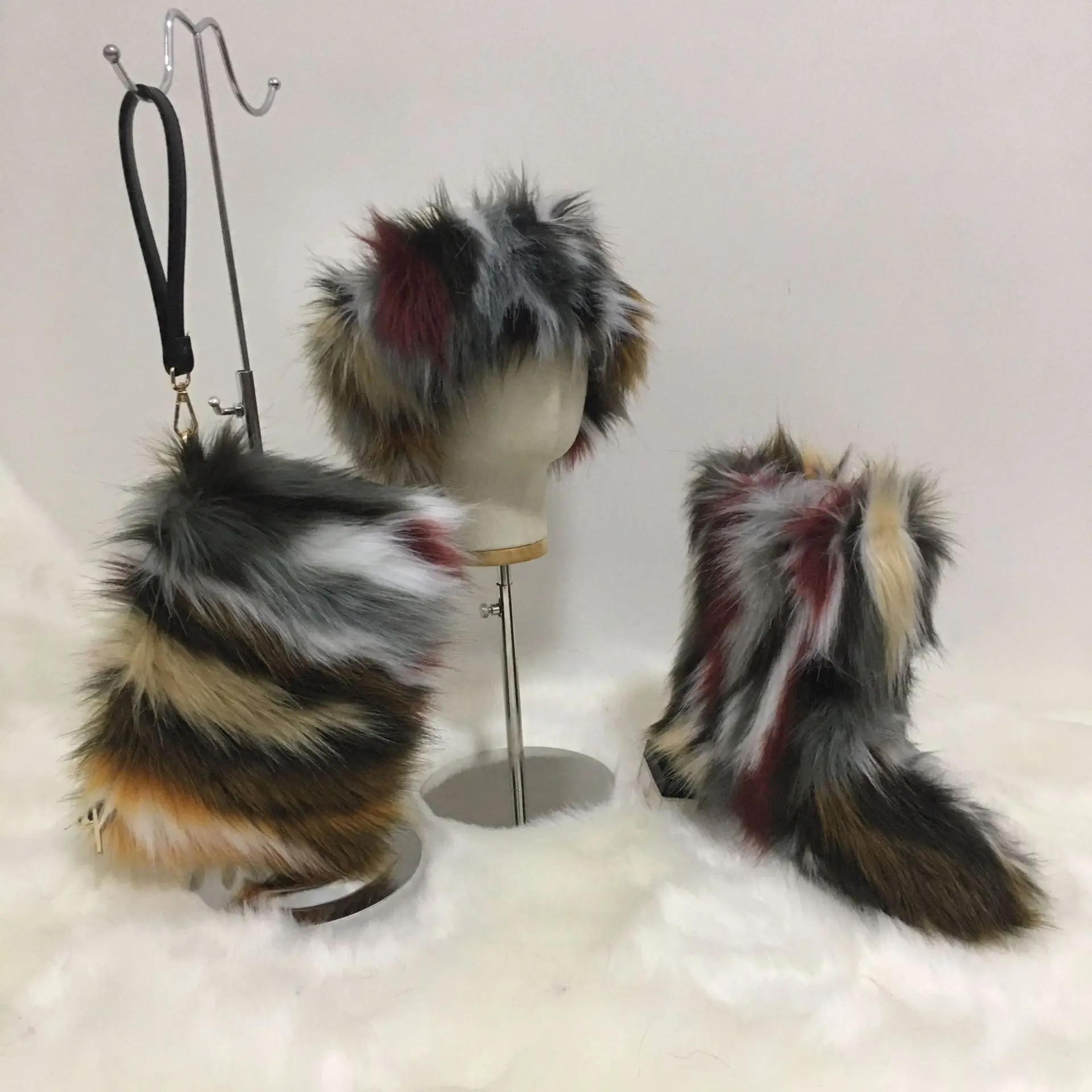 Wholesale ladies winter fuzzy conjunto de boots fur purse multicolor headband fluffy plush sets