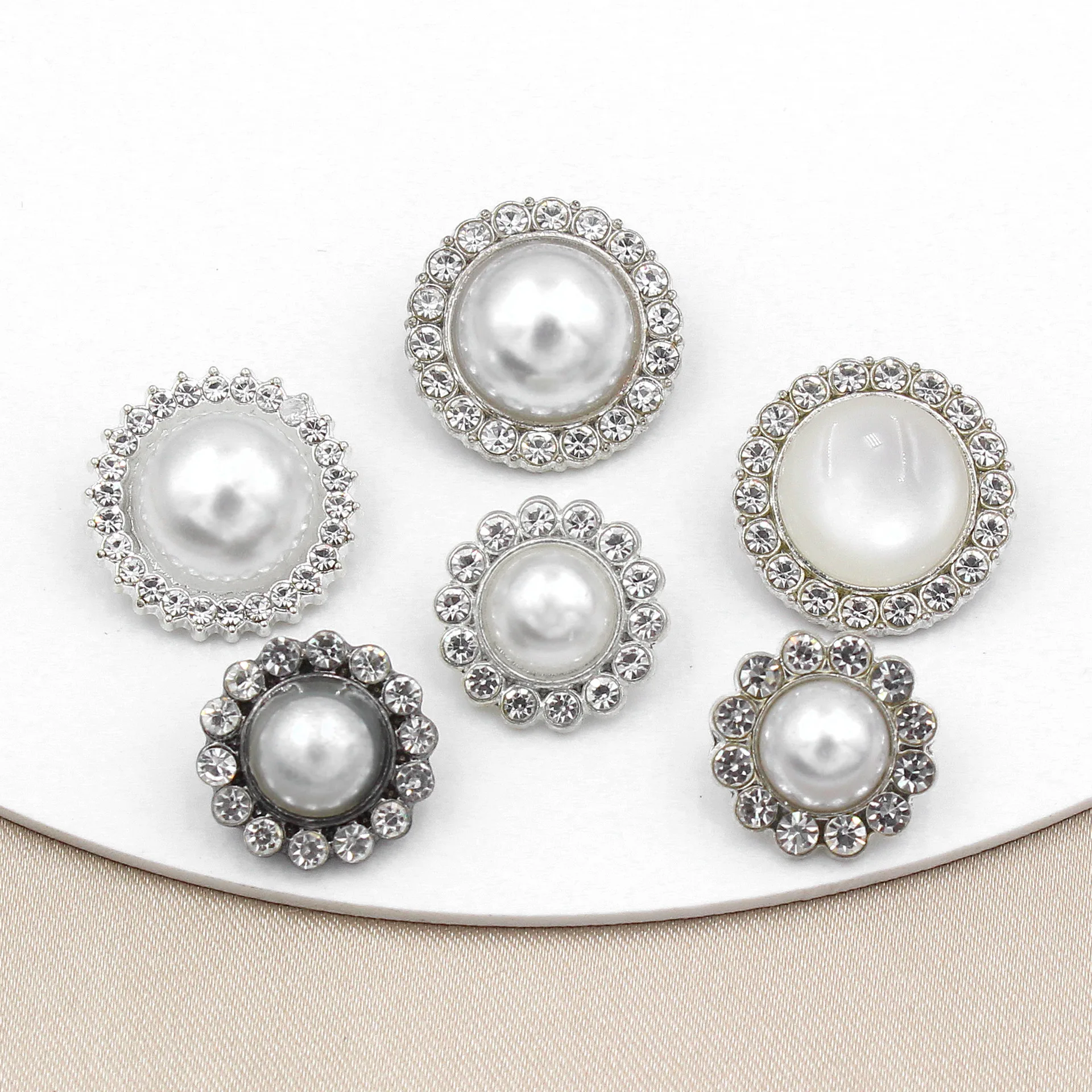 Fashion Unique Rhinestone Crystal Buttons decoration Garment buckle for apparel accessories
