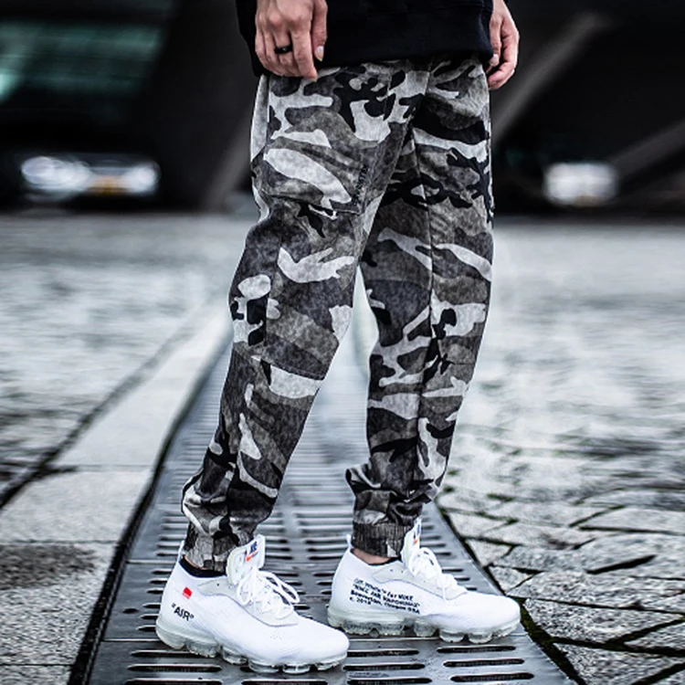 New arrival good quality hiphop cargo sweatpants army green trousers camouflage pocket casual men track pants