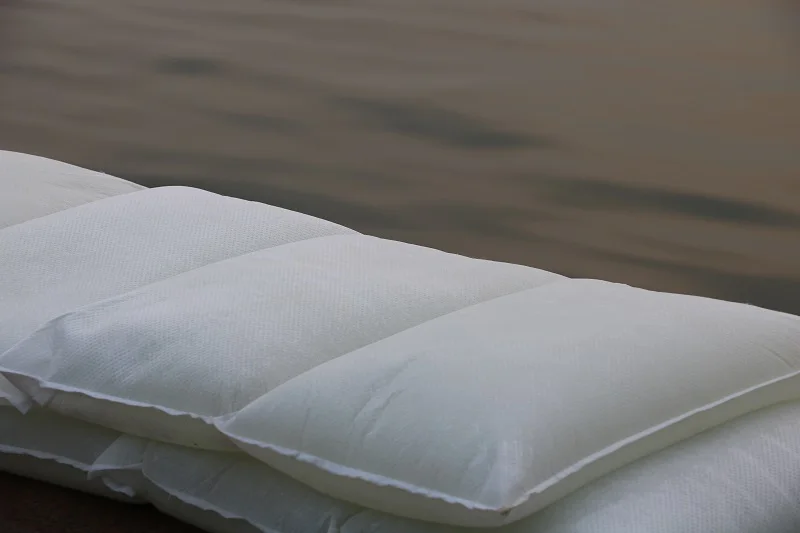 light and easy dam Freestanding sand less self inflating flood prevention sandbags