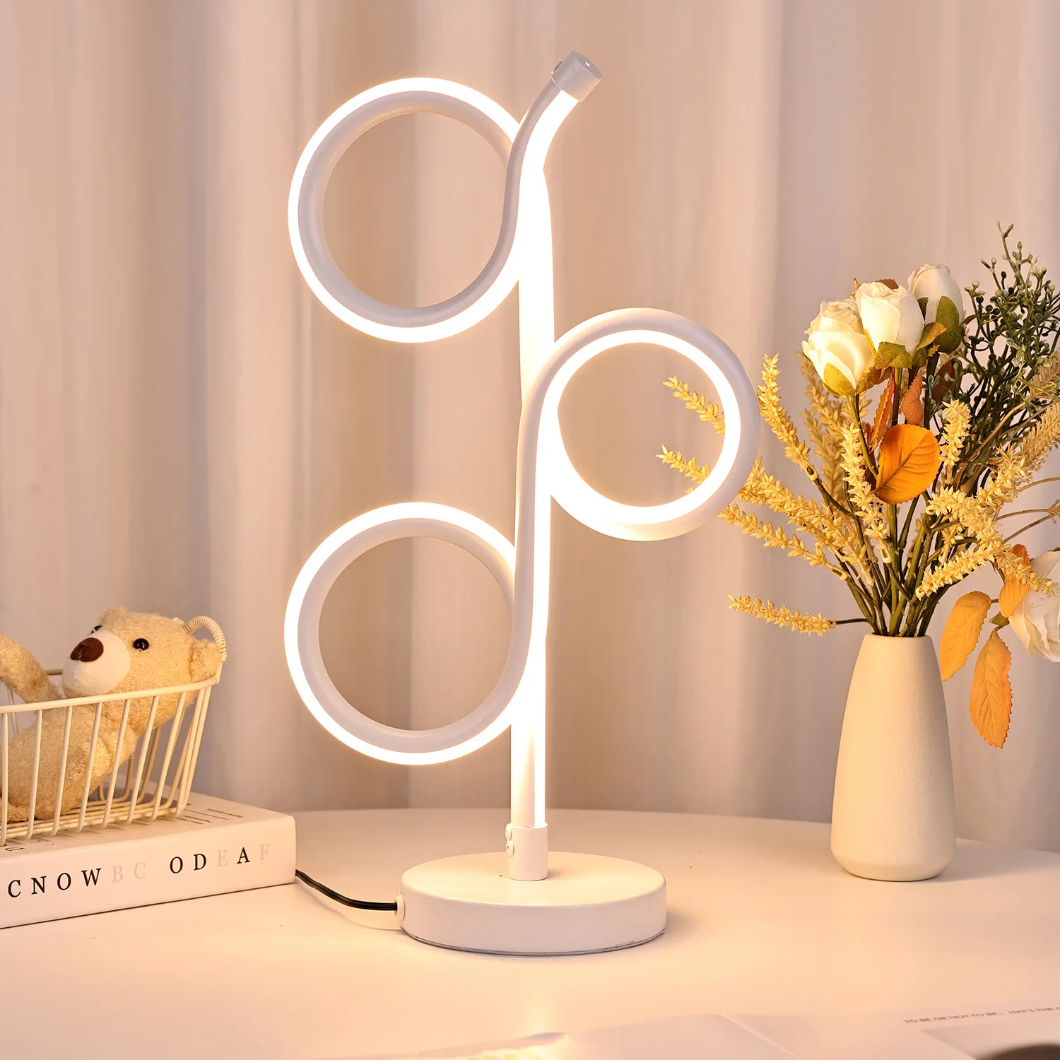 Modern minimalist luxury exe protection HOTEL night light indoor lighting led desk lamp with Tube lamp