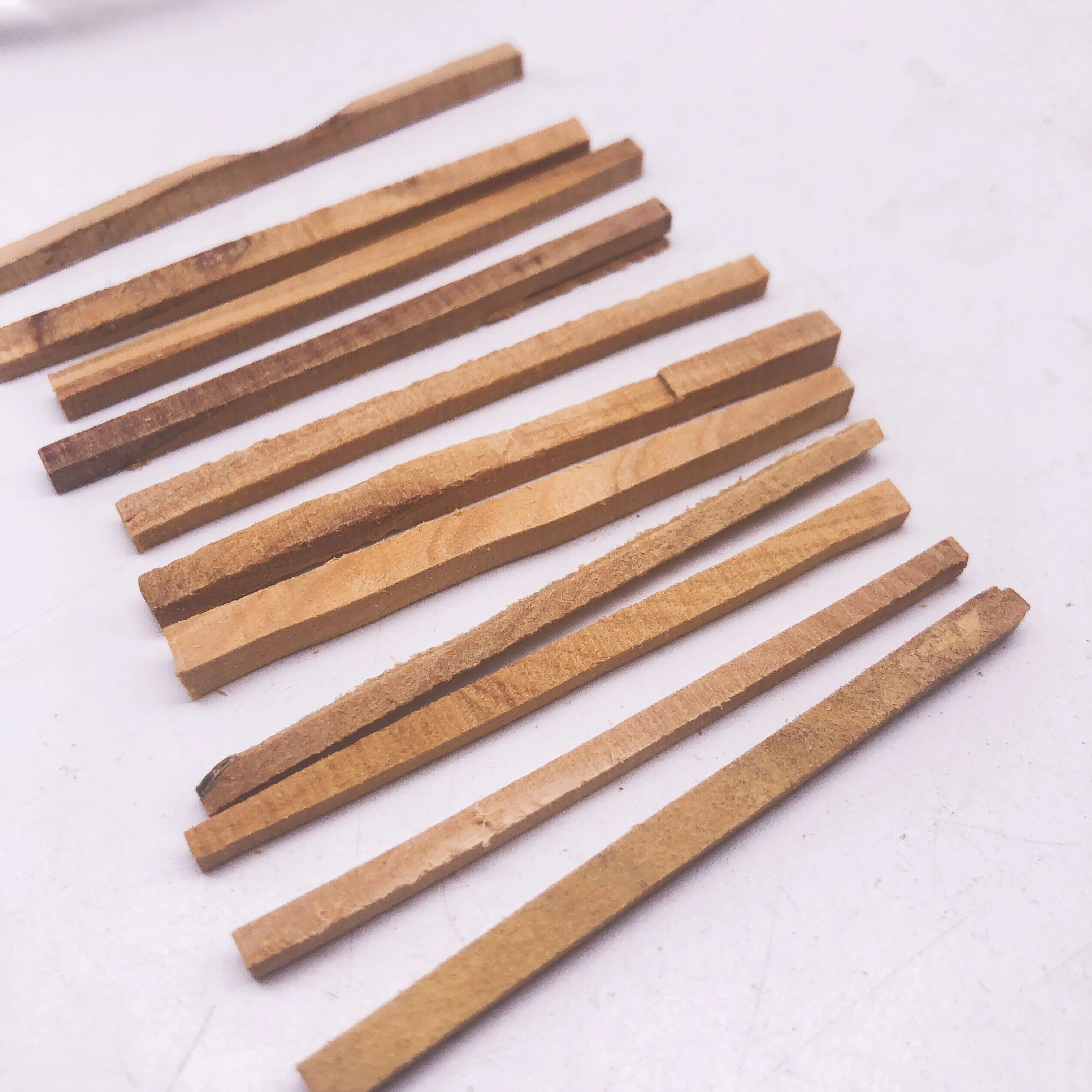 I013 Wholesale Incense raw materials peeled sandalwood segments West Australian sandalwood strip