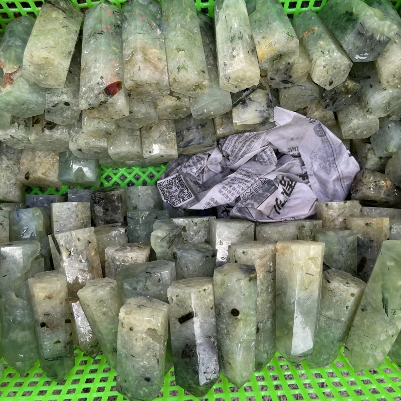 Wholesale natural quartz gemstone wand healing green grape stone crystal tower point