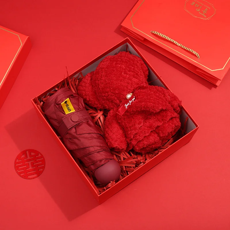 Hot sale Red scarf towel fan Umbrella birthday gift set  Corporate gift set