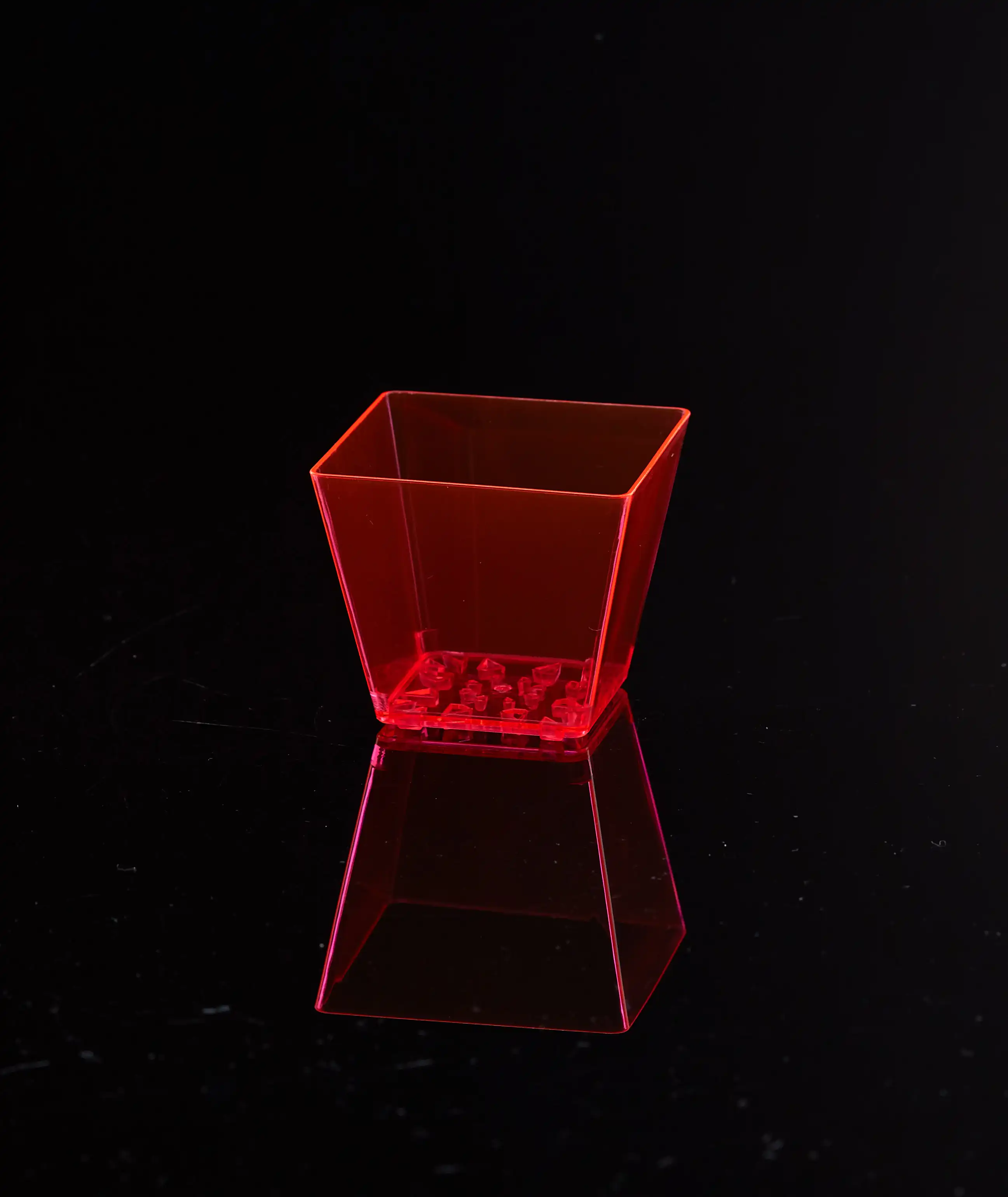 Reusable personalized wholesale ice cool solid colored acrylic person plastic cup plastic drinking glass