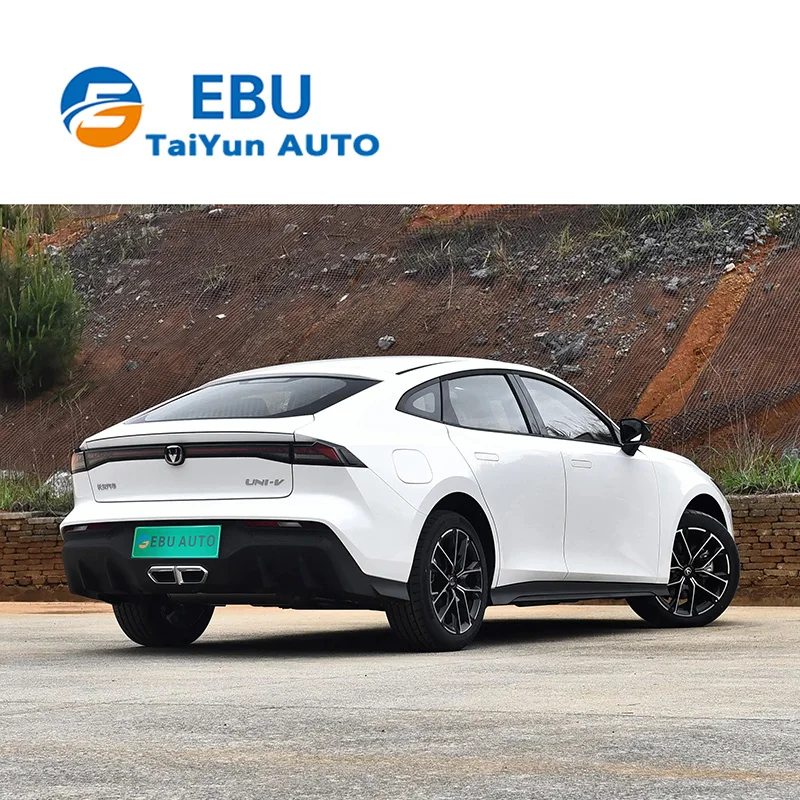 2024 cheap used cars changan univ idd 5-door 5-seat Hatchback Electric Hybrid Vehicle tuning changan univ phev hot sale