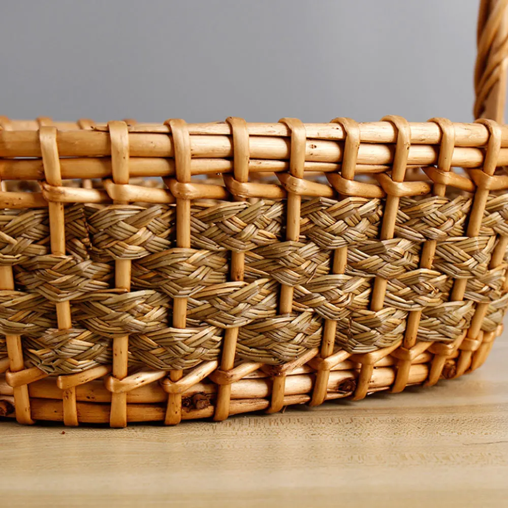 China Basket Supplier Hand Woven Cheap Price Wholesale Willow Material Wicker Baskets For Gifts With Handle