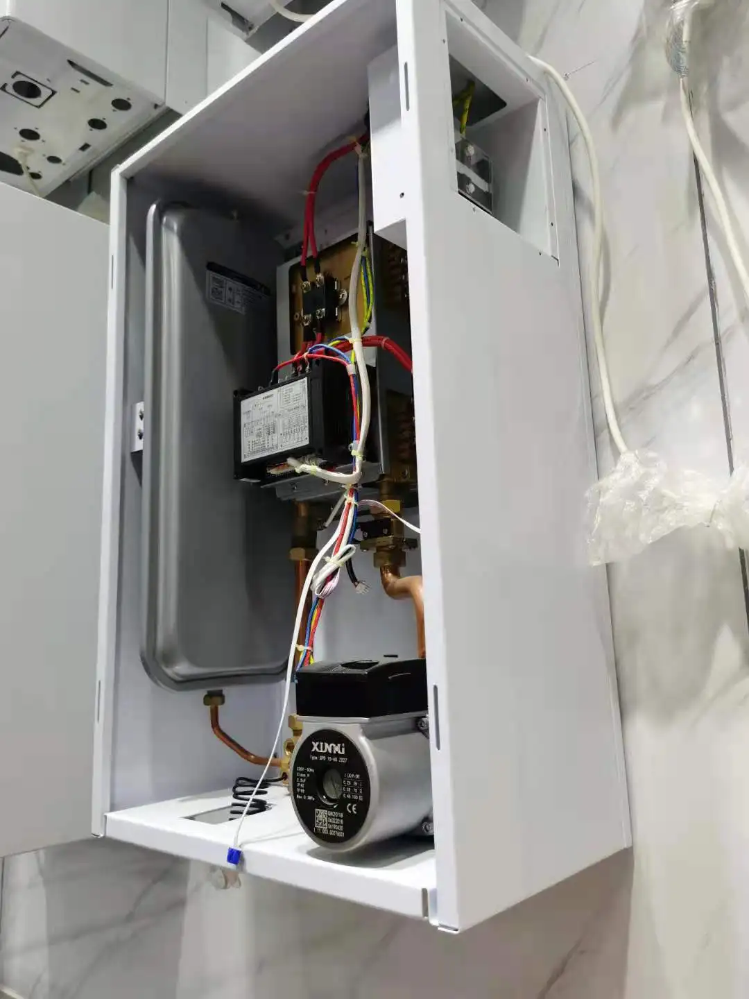 Underfloor 12KW Heating Boilers System Electric Boiler OEM ODM To Germany Market Model 1204D