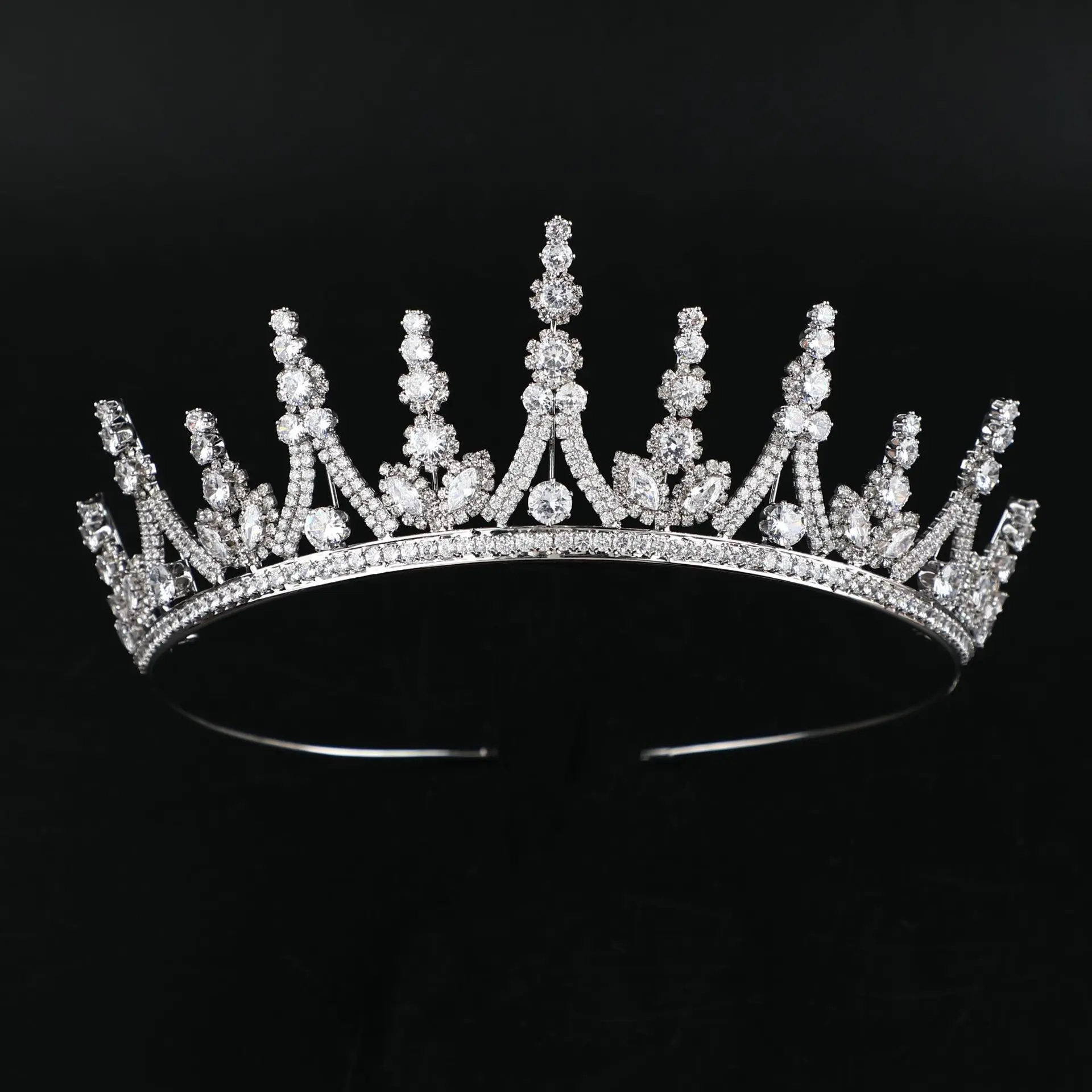 2022 Bride crown European and American wedding bride headwear 24K gold-plated high-end zircon crown beauty pageant crown