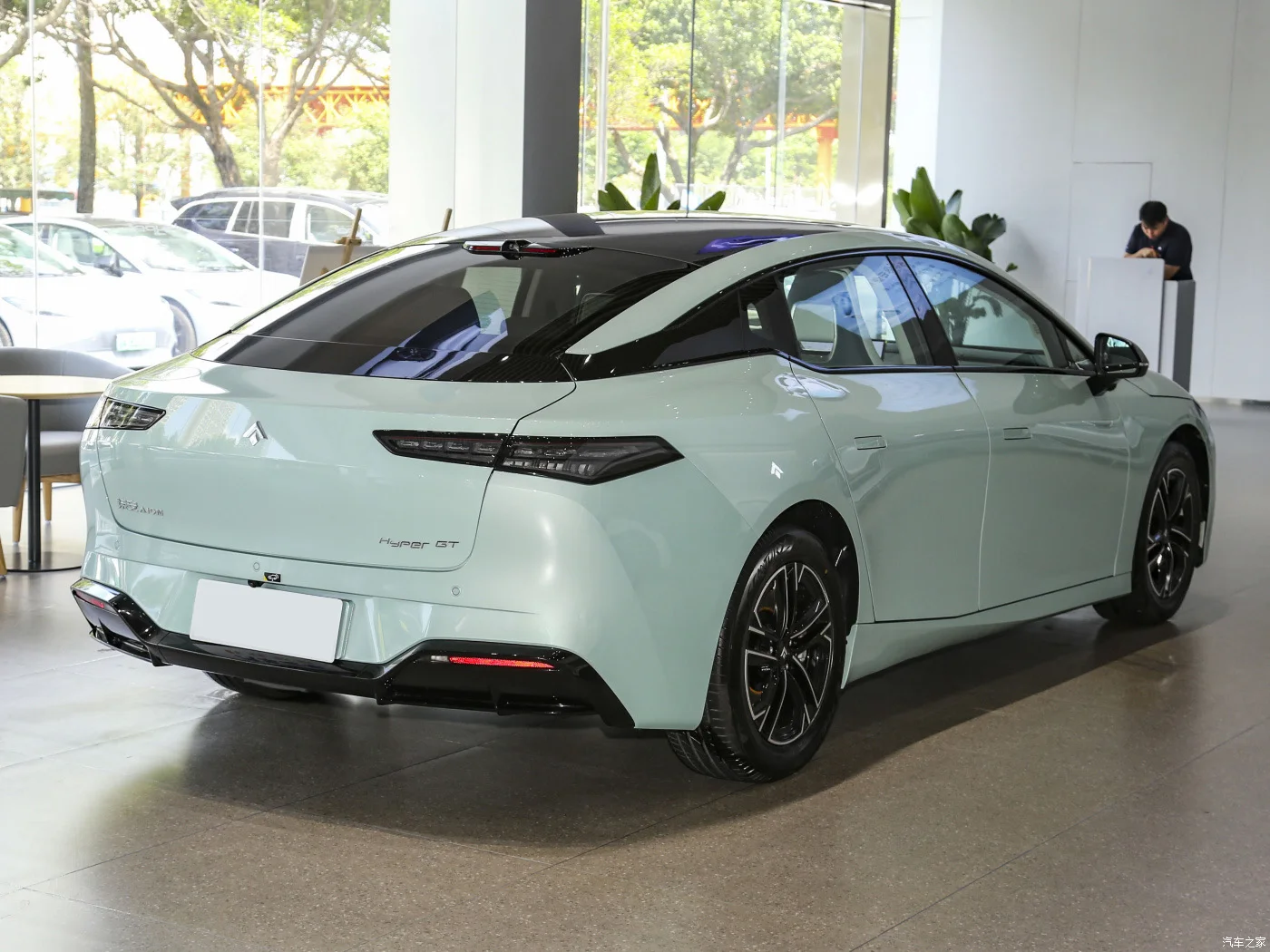 2023 GAC Aion Hyper GT 560 заднеприводная технология версия нового энергетического автомобиля