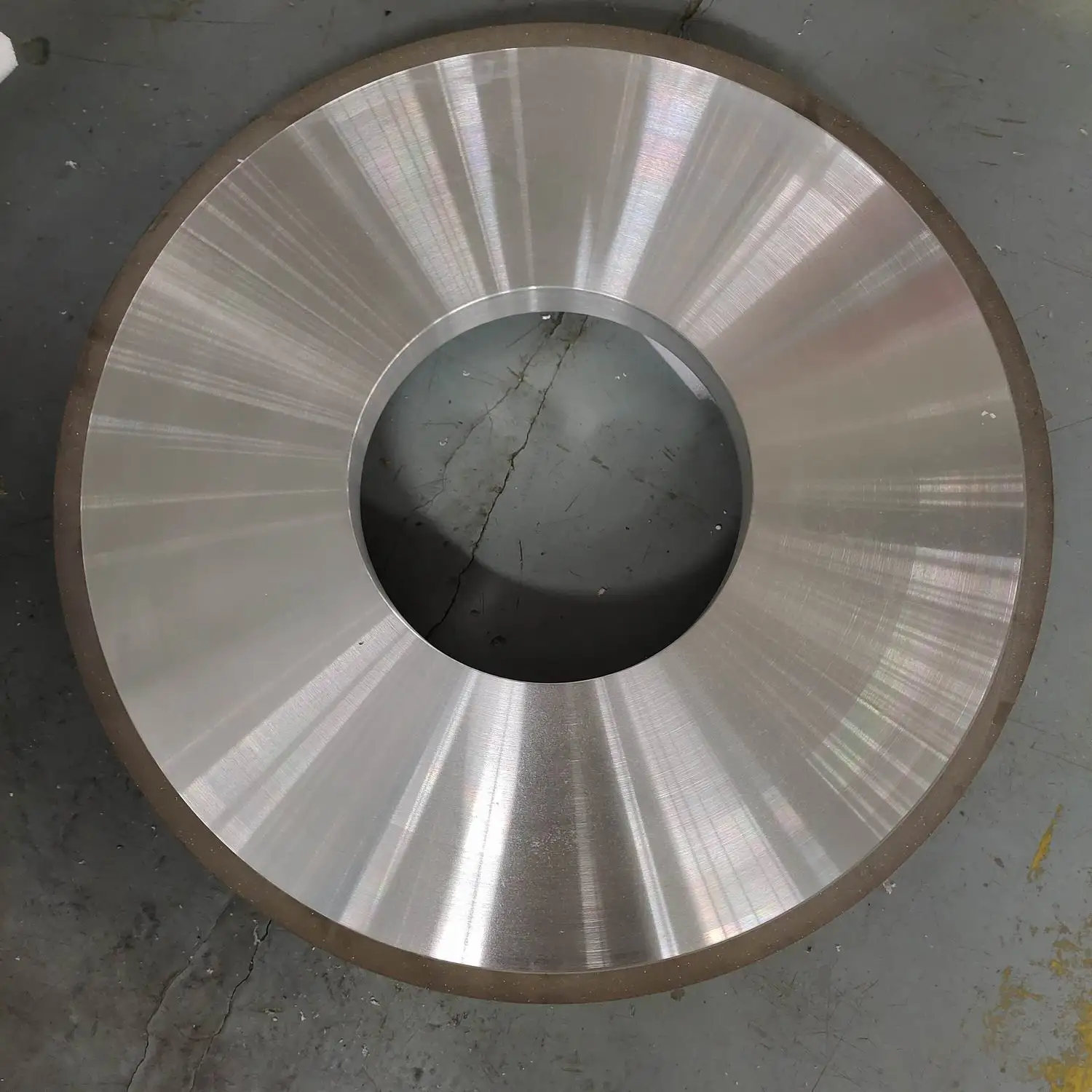 China Manufacturer High Performance Resin Bond Diamond Grinding cup Wheel CBN grinding wheel For Carbide