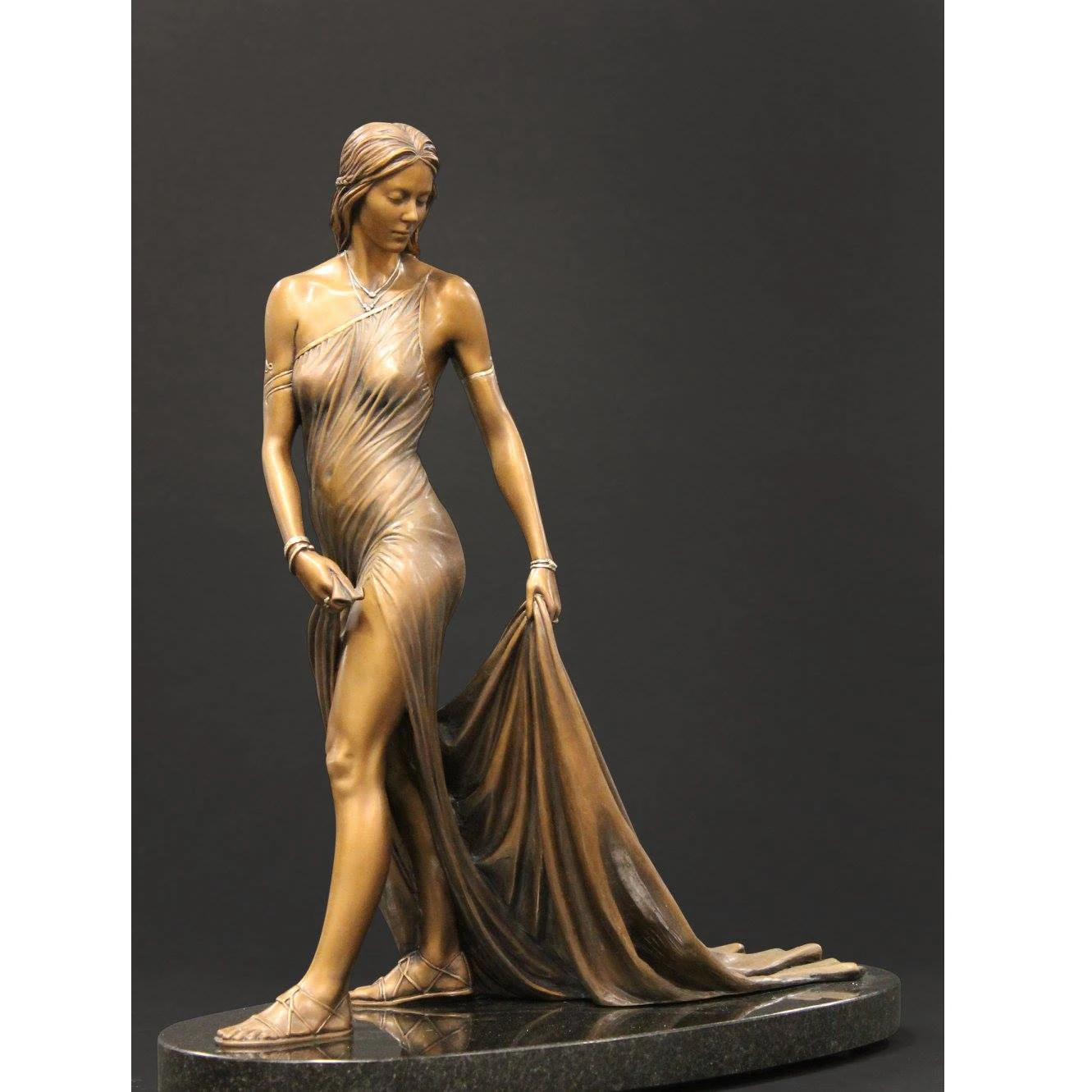 Modern Lady Statues Beautiful Large Garden Statuary Bronze Customized for Outdoor Home Decoration Sports Brass Model Europe