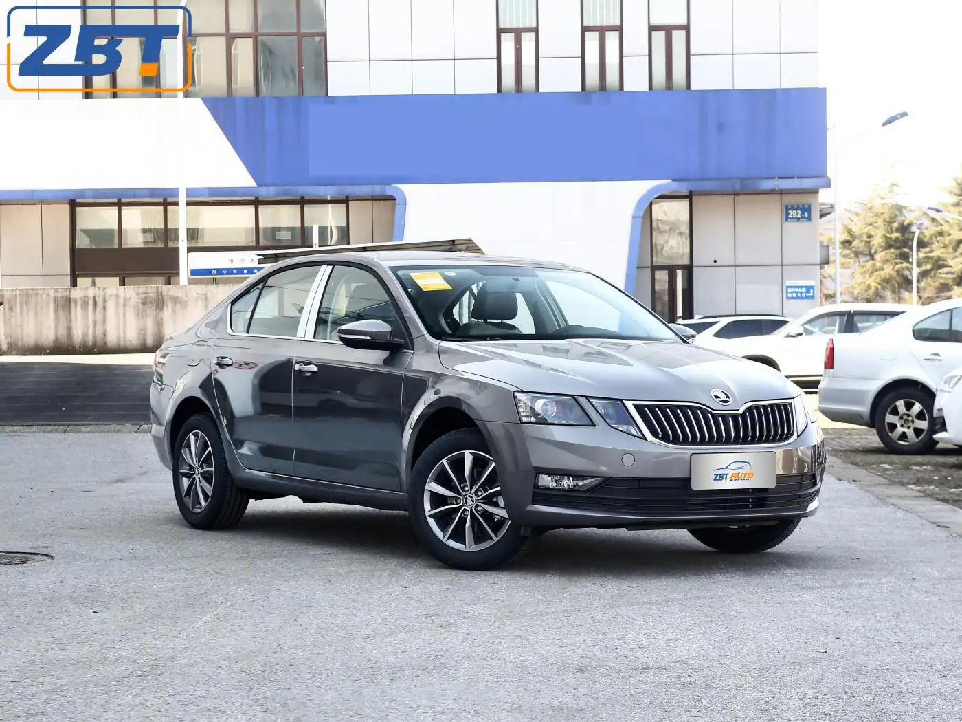 China hot sale Volkswagen Skoda Octavia 2023 1.5L automatic fuel car left drive luxury used car cheap for sale