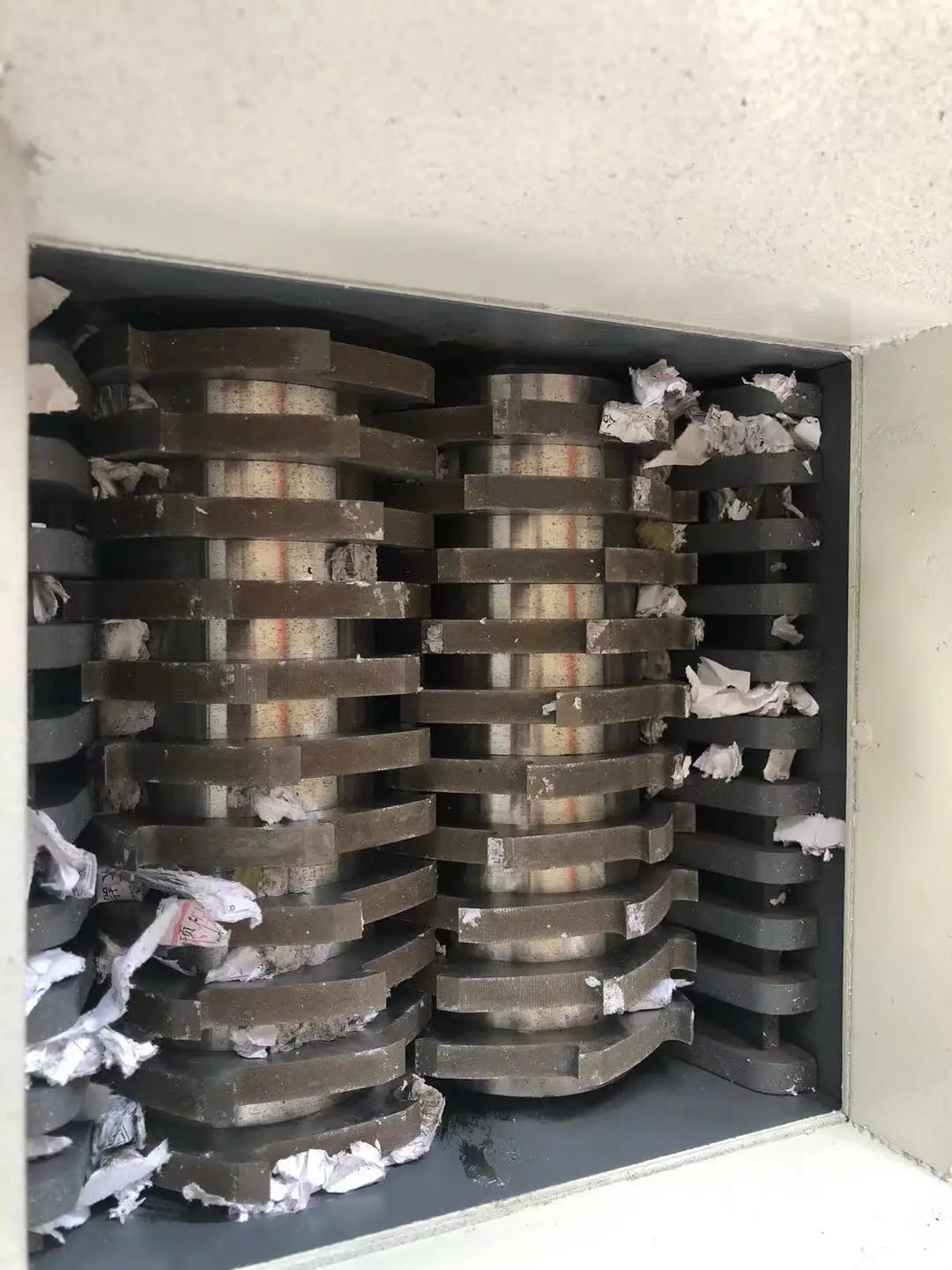 Cheap Price Mini Shredder Machine Plastic Wood Shredder Machine Small Aluminum Cans Shredder