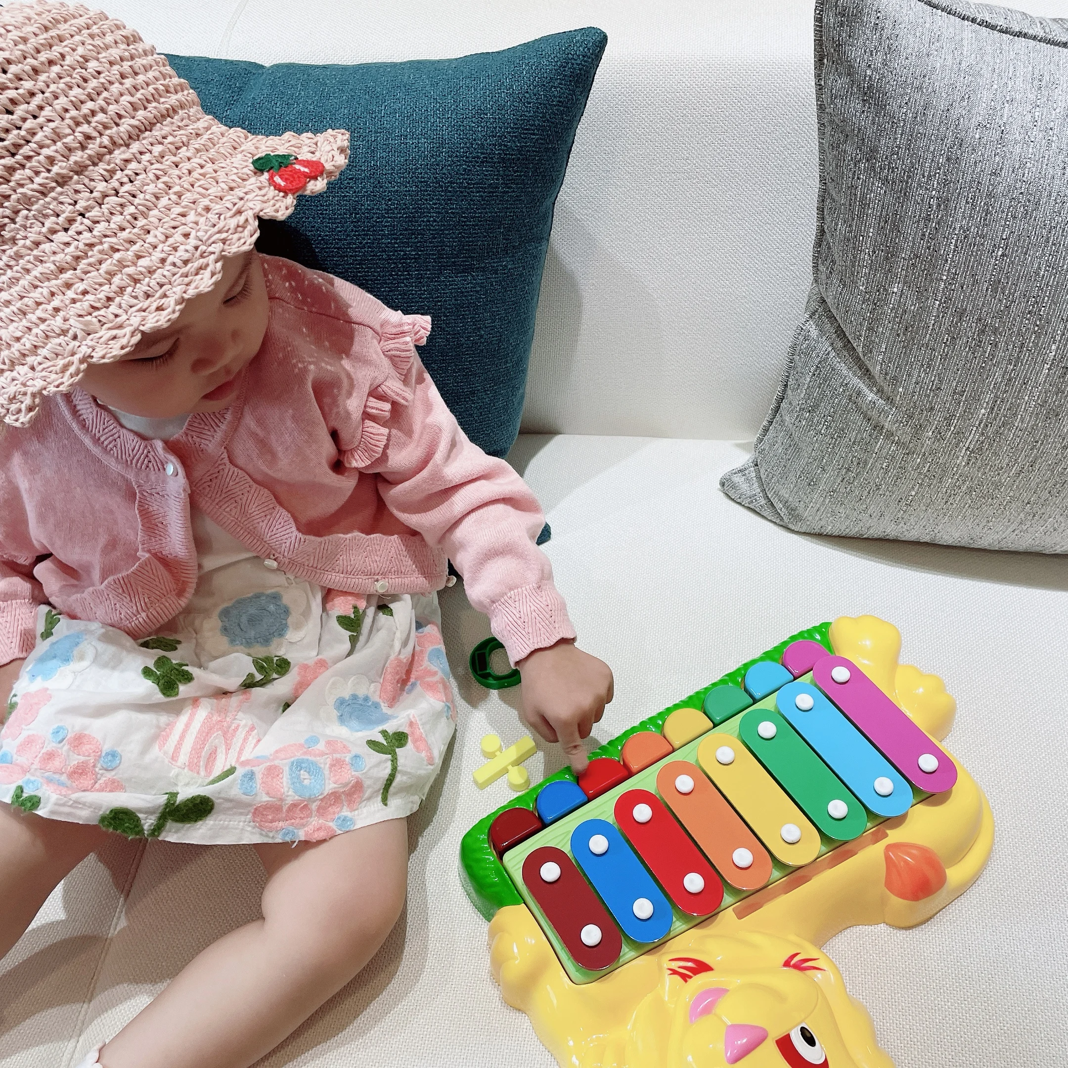 Cartoon Design Kids Play Jazz Music Animal Electric Guitar Toys