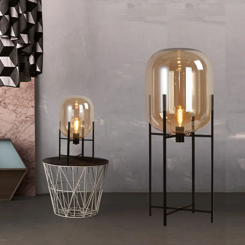 Creative elegant Living room Bedroom Hotel Tetrapod Metal antique glass floor lamp for Decoration