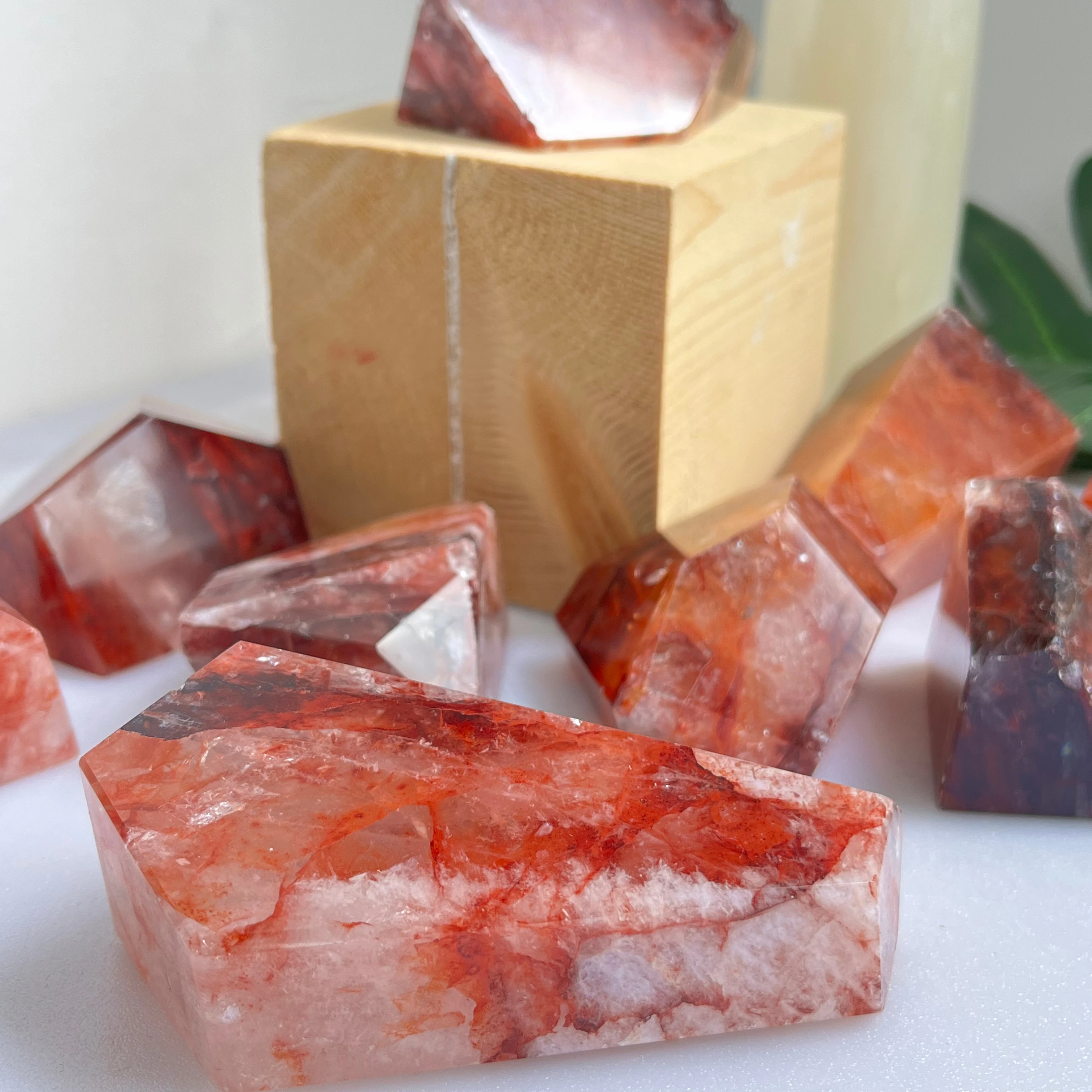 High Quality Red Fire Quartz Crystal Free Form Healing Stones WholesaleNatural Fire Quartz Free Form For Meditation