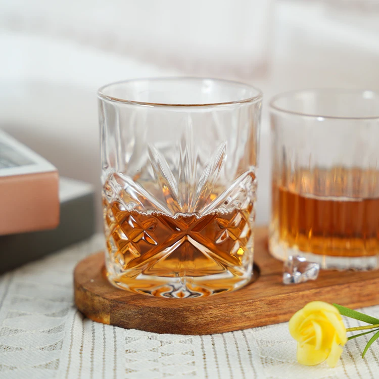 Best Selling Crystal Whiskey Glasses Clear Textured and Embossed Glassware for Enhanced Spirits Tasting