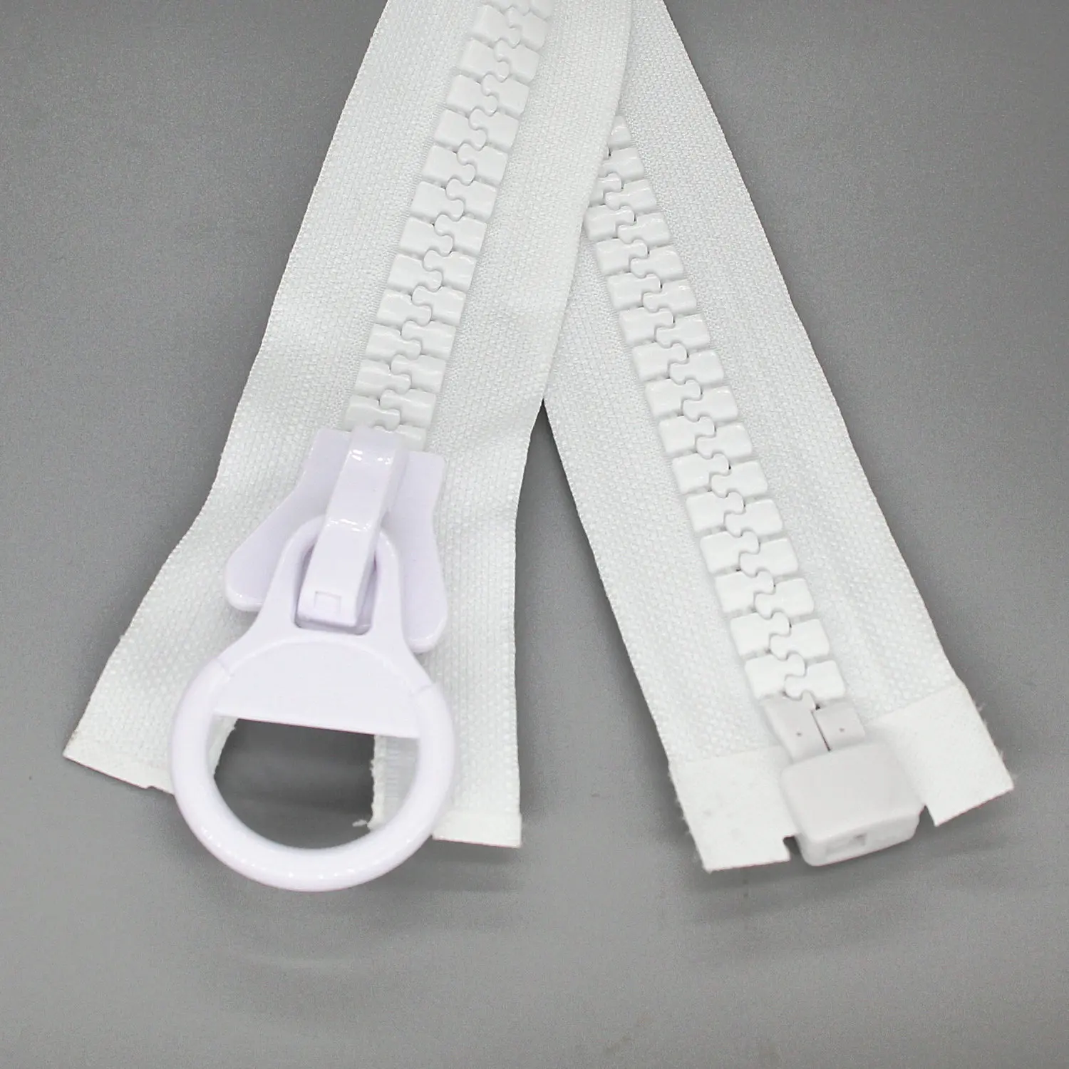 Heavy duty big teeth plastic zipper