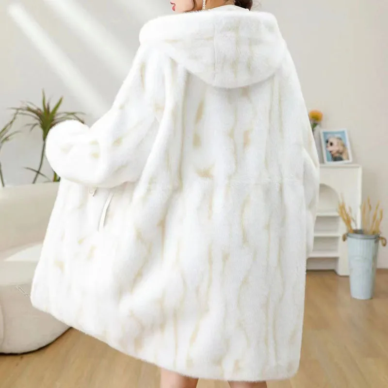 Custom Factory Sales Women Winter Natural Fur Jackets Long Sleeve  2024  Fur Coat for women white smooth soft faux fur for coat