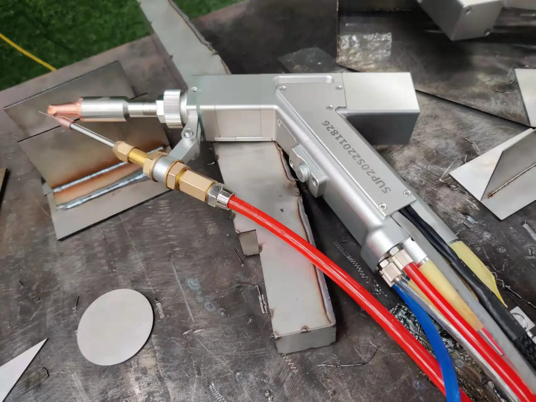 Handheld Laser Welding Machine Fiber Handy Laser Welder Hand welding gun for metal welding