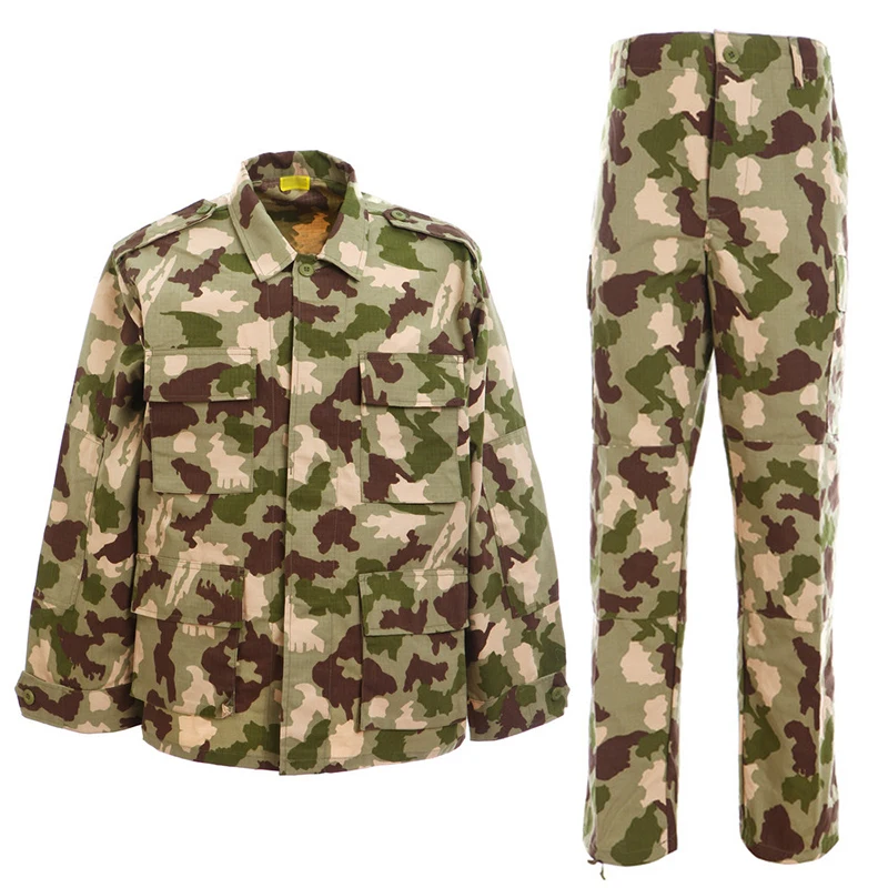 Multi-colored outdoor camouflage clothing Finely processed camouflage uniform