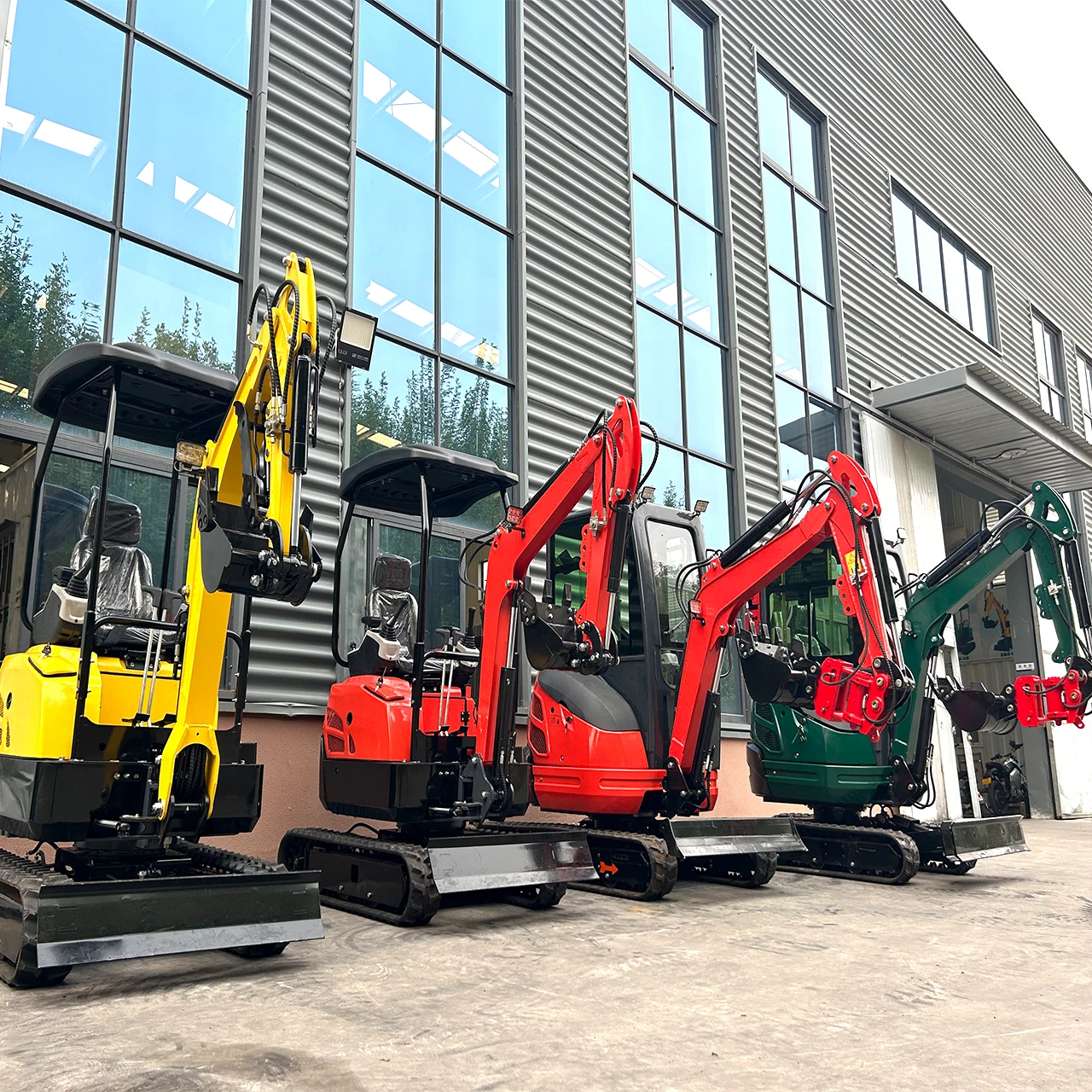China factory direct sale 3 tons small diesel excavator with cheap price Home lawn mower crawler mini excavator