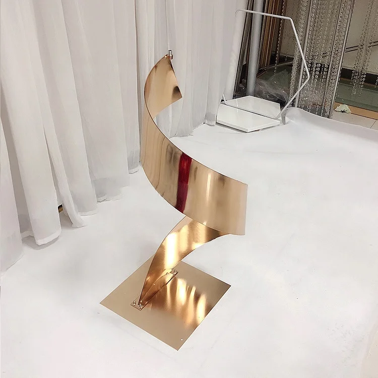 Ourwarm Luxury Geometric Gold Tall Frame Table Wed Flower Stand Mesa De Centro Metal Vases for Wedding Table