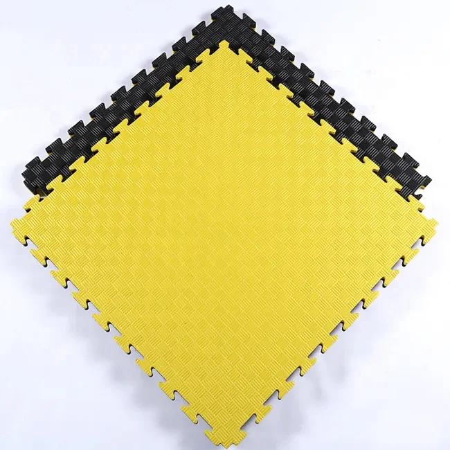 100x100x2.5 cm foam puzzle flooring for gym Jigsaw Mat black and yellow martial arts floor tatami mats Karate/Judo/Taekwondo mat