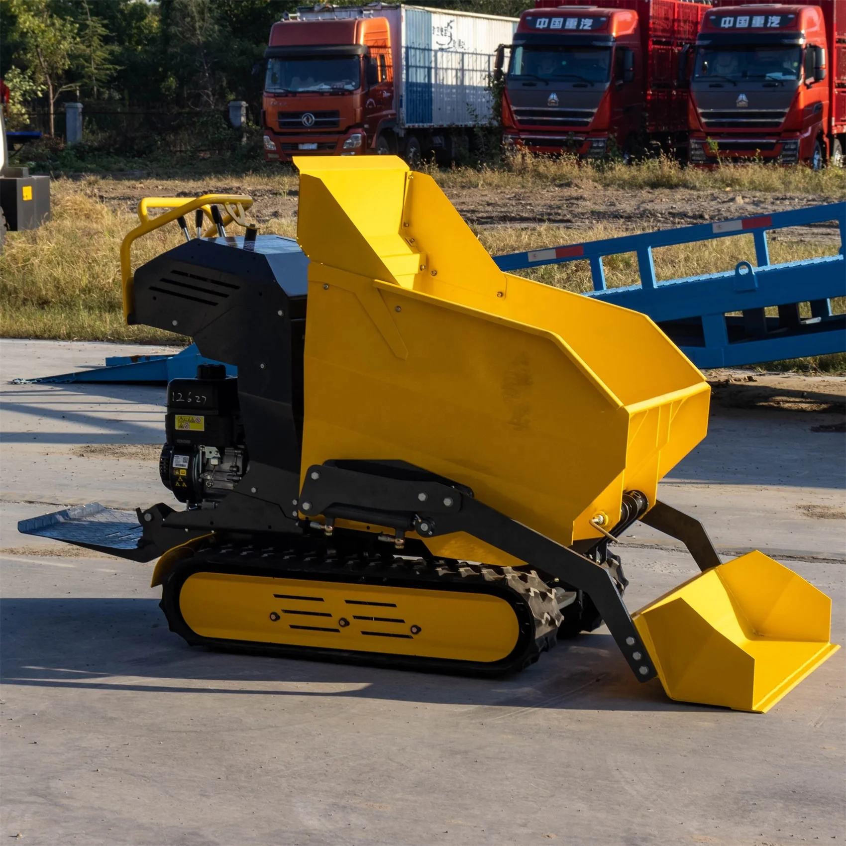 Gasoline Diesel Engine mini dumper garden mini dumper strong carrying capacity