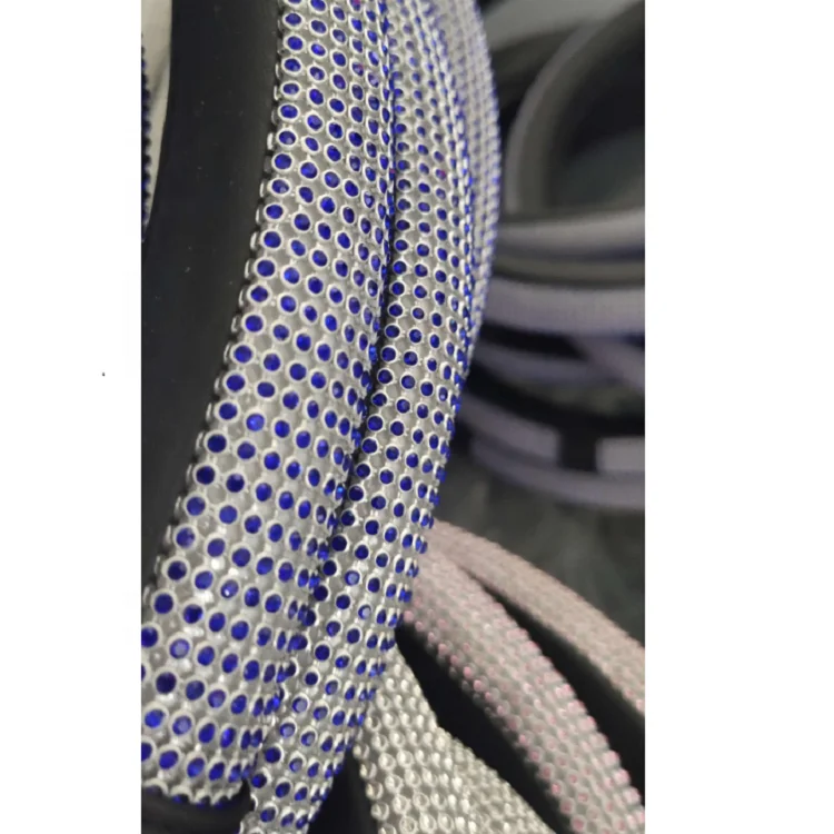 Manufacturer Various Colors Bling Bling Diamond Steering Wheel Cover Leather Material High Quality Crystal Steering Wheel Sleeve