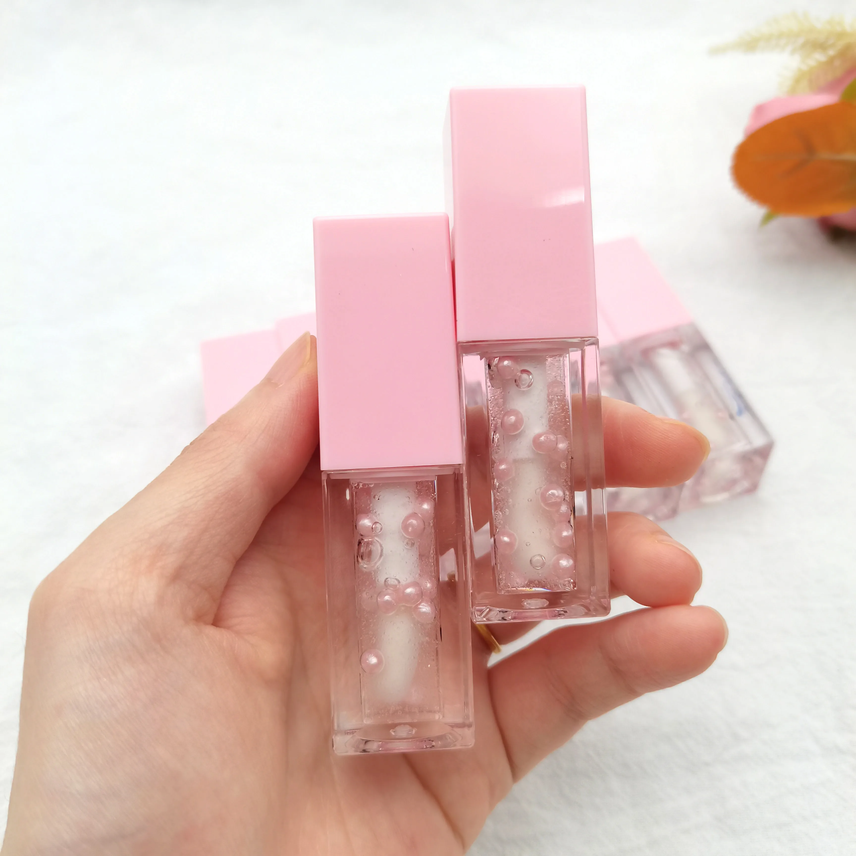 New Arrival Smooth Liquid Lip oil Vegan Shiny Private Label Lip Gloss Caviar essence Natural Lipgloss