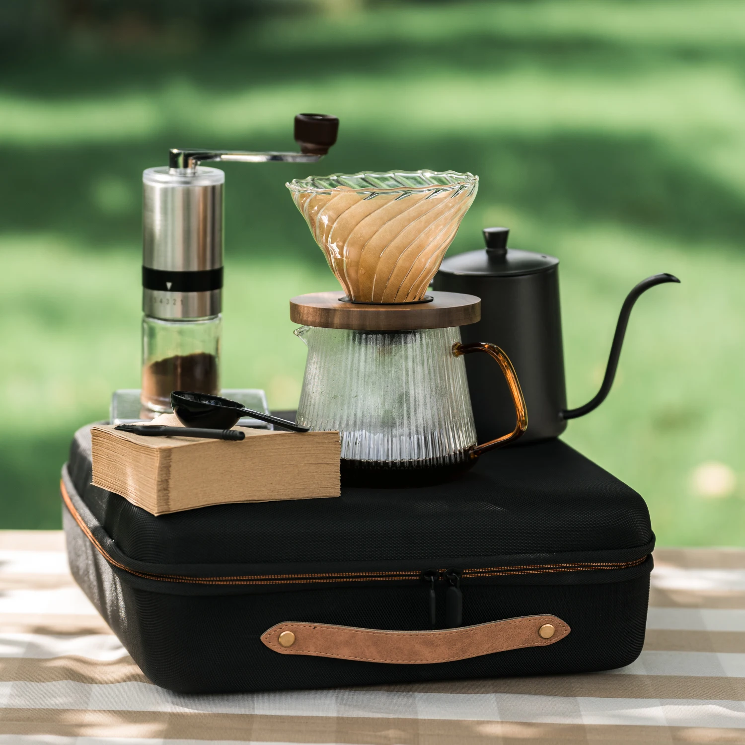Coffee Gift Set Barista Tools  Arabic Pour Over 8pcs Coffee Set camping outdoor Handbag Grinder Manual Coffee Gift Set