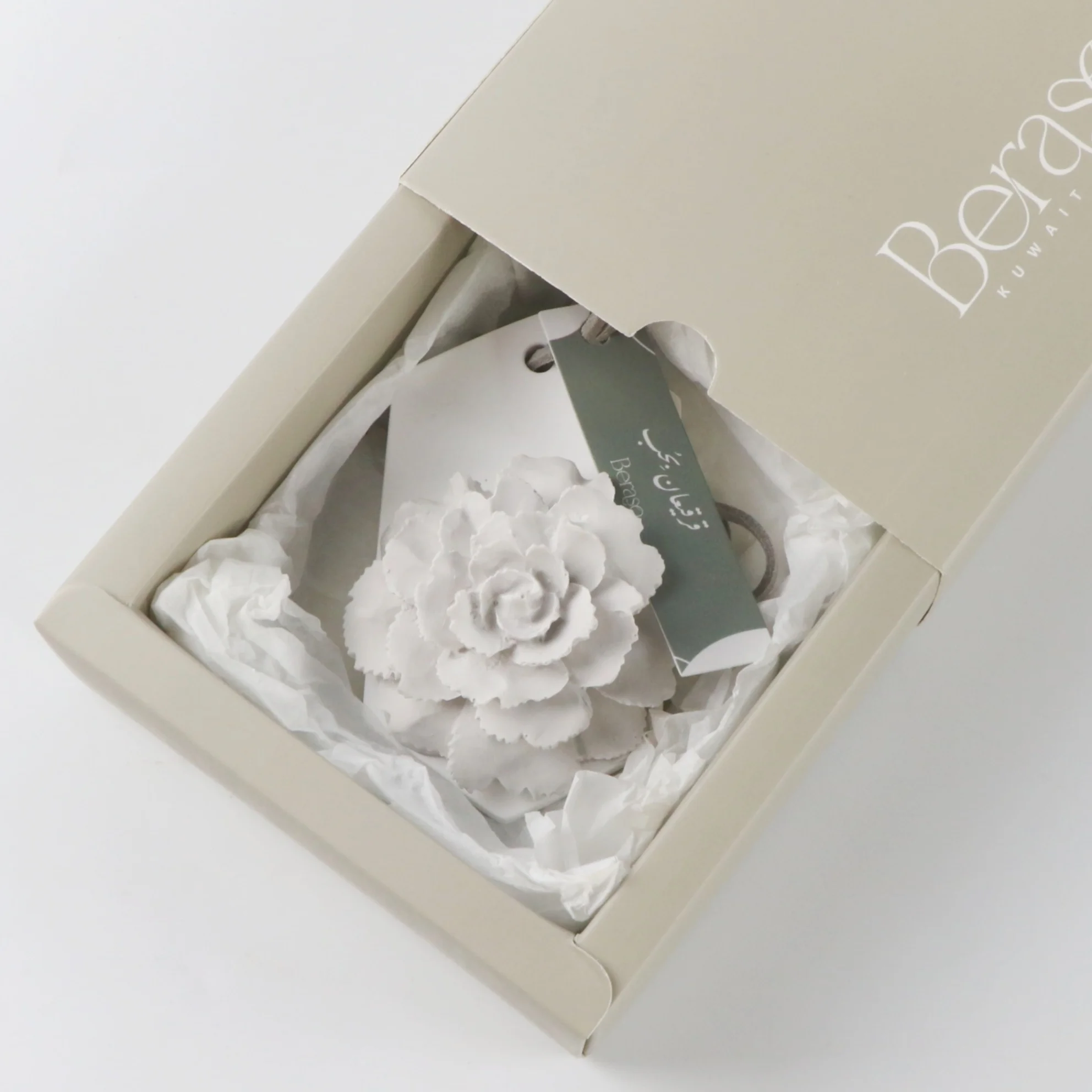 FinRu Custom Wholesale Carnations Shaped White Scented Ceramic Loose Stone Gift Set Gypsum Essential Oil Diffuser