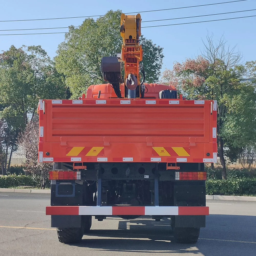 Customized mobile new off-road hydraulic 8x4 6x4 second-hand folding straight arm vehicle mounted crane for sale in China