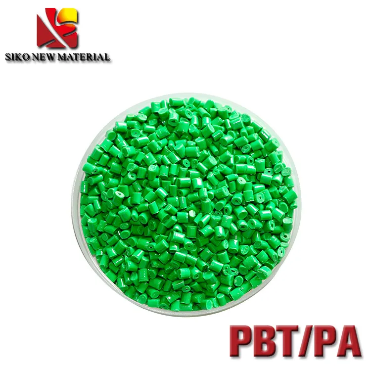 Широко используемые глянцевые инженерные пластиковые гранулы из сплава PBT/PA цена для козырька лампы