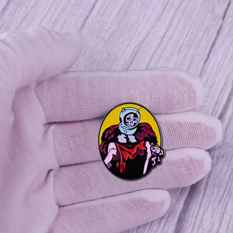 Beauty and the Skeleton Gorilla King Kong holding sexy women in Red enamel pin 1933 classic Movie Vintage Poster art badge Pin