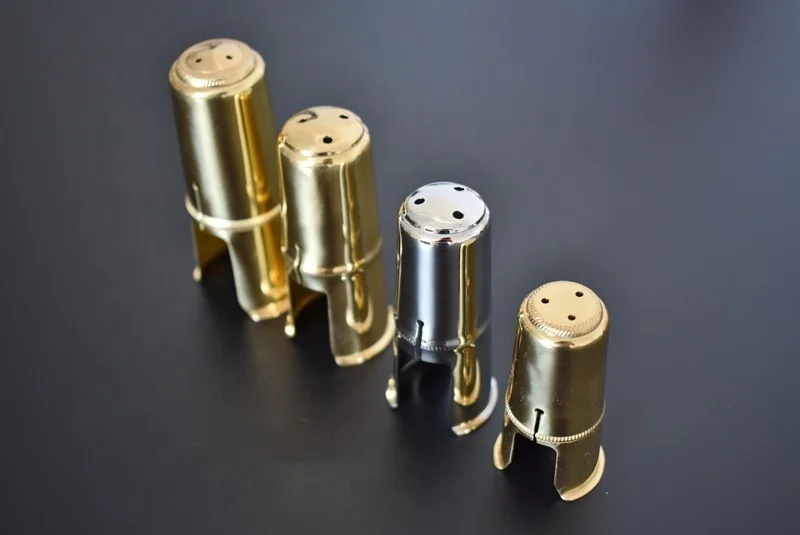 baritone alto tenor saxophone clarinet metal mouthpieces cap