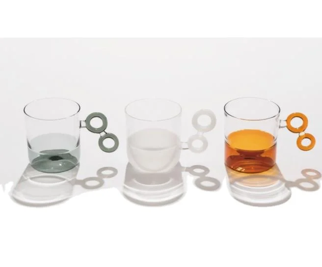 Оптовая Подгонянная Высококачественная термостойкая многоцветная стеклянная кофейная чашка с уникальной ручкой