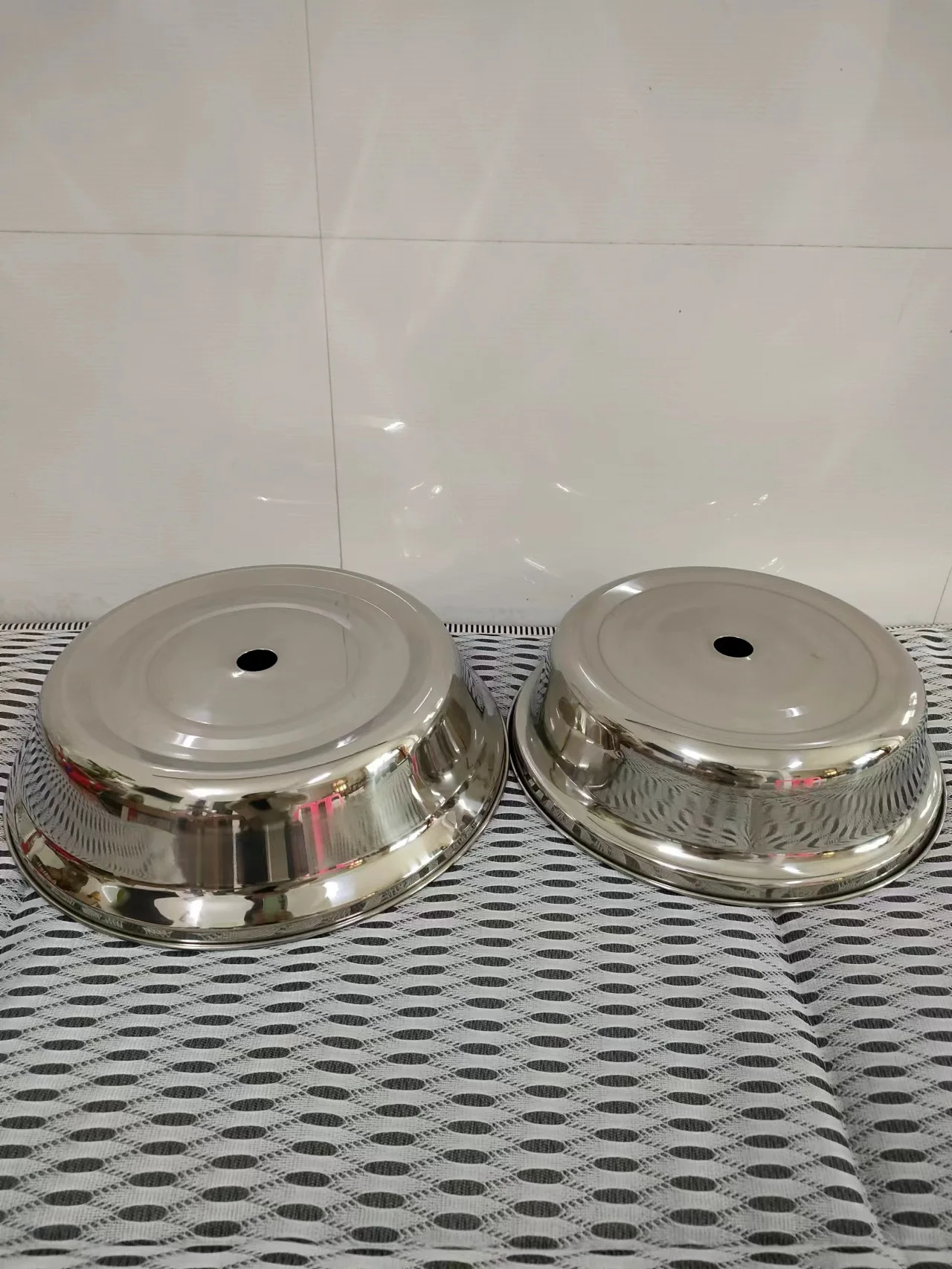 Stainless Steel Metal Buffet Table Serving Round Plate Hotel Kitchen Restaurant Commercial Dinning Tray Food Cover